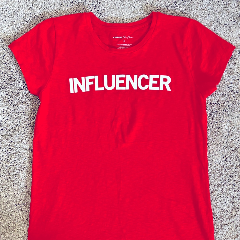 Express Graphic Tee - Picture 2 of 3